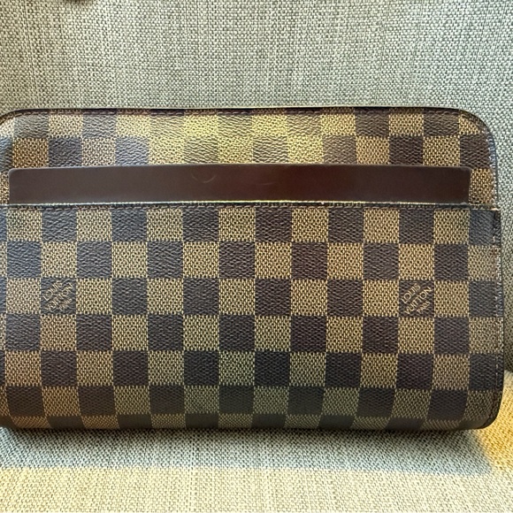 Louis Vuitton Checkered Canvas Pouch - Picture 2 of 16